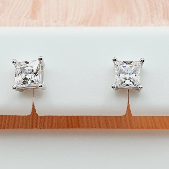 4MM S925 Sterling Silver CZ Stud Earrings for Women/Girl, US19251023 - Picture 12 of 14